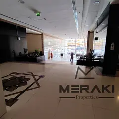 Freehold Below Market Spacious Unit
