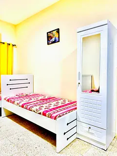 Bed space Available for Executive female