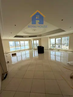3 bedrooms and a living room in Khan with a balcon