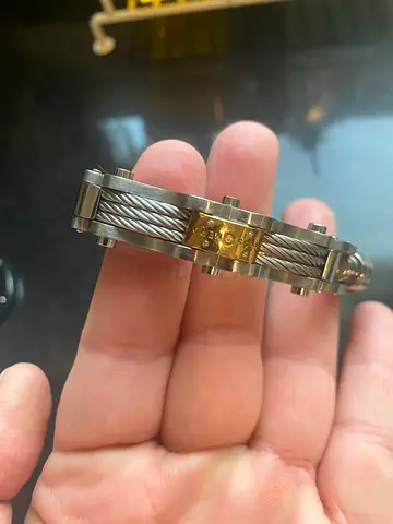 Bracelet