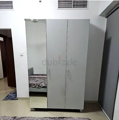 Simple 3-Door Wardrobe with Mirror - White