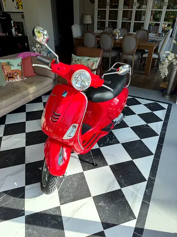 Brand New 2025 Vespa VXL 150 ABS