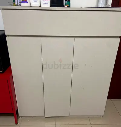 White 3-Door Shoe Cabinet - Good Condition