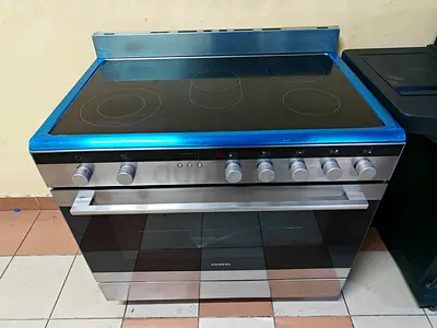 Siemens Electric Ceramic Cooker new condition