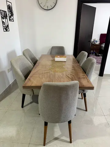 Dining table with 6 chairs