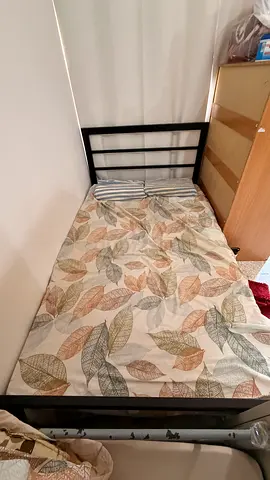 Bed and mattress