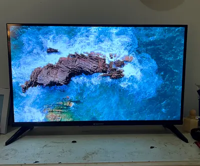 32 inch Smart LED for sale excellent condition