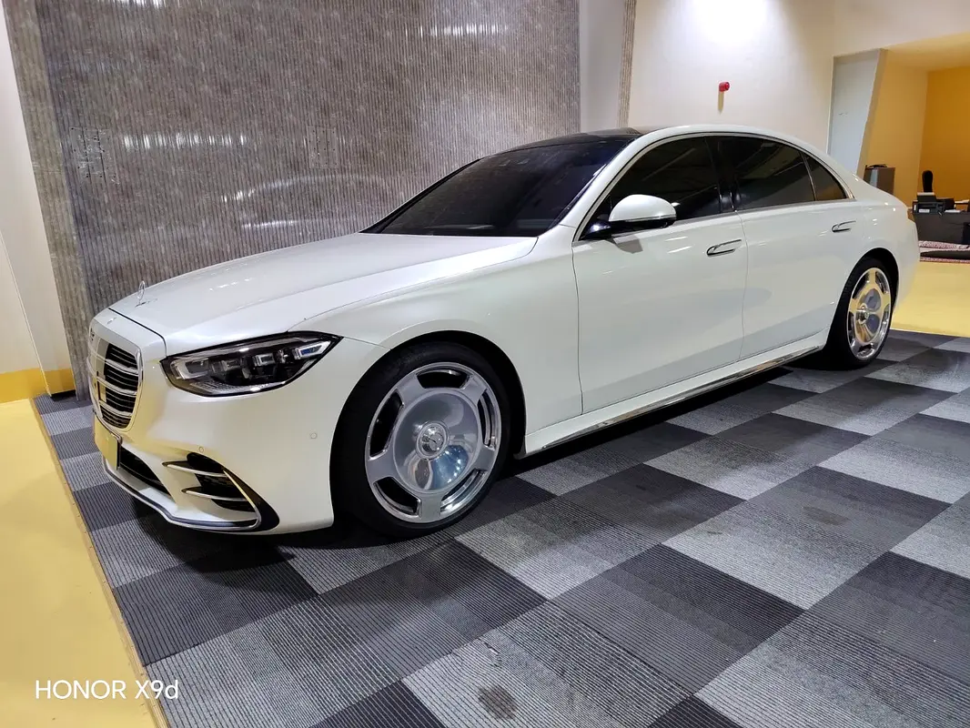 Mercedes-Benz S-Class 2021 — photo 1 of 20