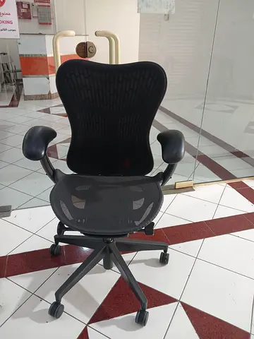 Herman Miller mirra 2 Chair. Good condition