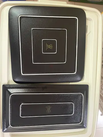 Set of 2 Black Rectangular and Square Serving Trays