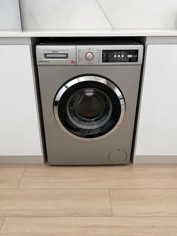 Hoover front-load washing machine - built-in, good condition