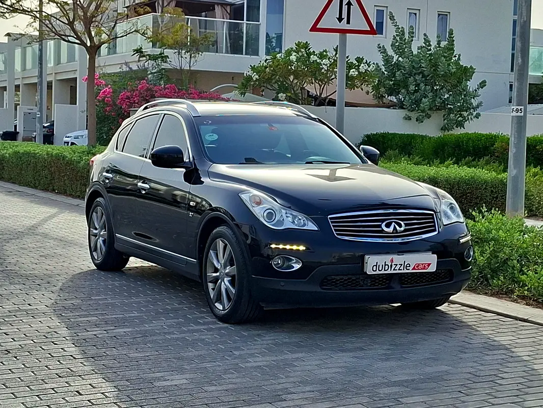 Infiniti QX50 2015 — photo 1 of 16