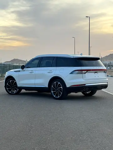 2021 Lincoln AVIATOR 照片 2