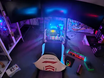 Full Racing Simulator Cockpit with Wheel, Pedals and Triple Monitors (Ready to Use)
