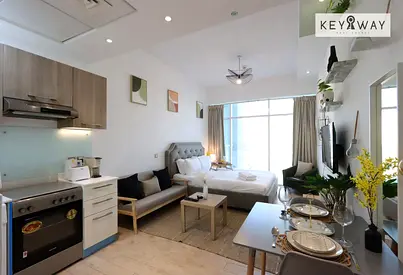 Mid-Floor | Open View | Vacant on Transfer