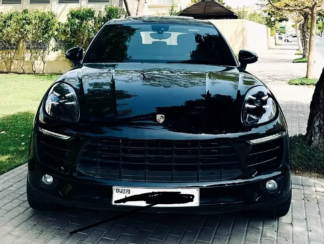 Porsche Macan 2017 — photo 1 of 5