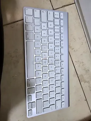 Apple Slim Bluetooth Wireless Keyboard — White, Compact