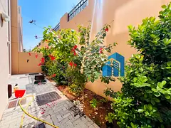 One Month Free 5BHK Maidroom Stylish Villa For Family only