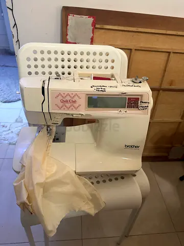 Sewing machine with light usage