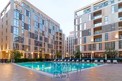 Elegant 1 Bedroom Apartment | Balcony | Prime Location