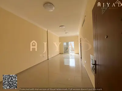 للايجار السنوي اول ساكن: شقة فاخرة غرفتين وصالة بالجرف 3 عجمان، بمحاذاة مخارج دبي والشارقة، غرفتي نوم، 3 حمامات، شرفة، خزائن حائطية، تكييف شامل، رؤية