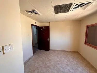 استديو للإيجار السنوي في البستان عجمان – مساحة ممتازة، تكييف مركزي، قريب من كورنيش والخدمات