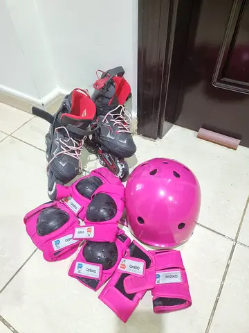 Skating shoes