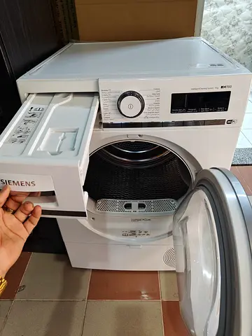 Siemens iq700 dryer heat pump in excellent condition