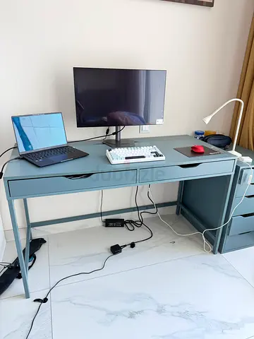 IKEA desk Alex