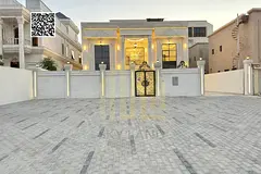 Excellent Location - Two Floors &amp; Roof - Private Pool