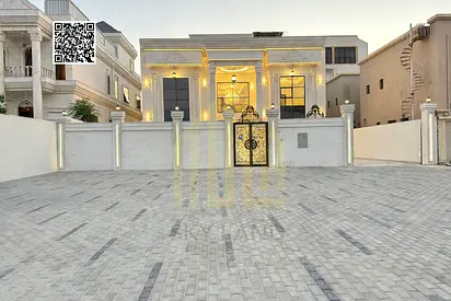 Excellent Location - Two Floors & Roof - Private Pool