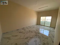 Clean, well-maintained apartment ready to move in, offering a quiet and comfortable living environme