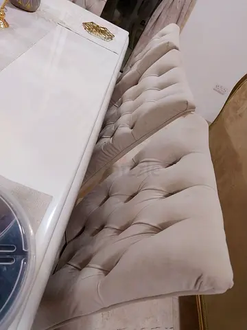 Set of 8 Beige Tufted Dining Chairs - Good Condition