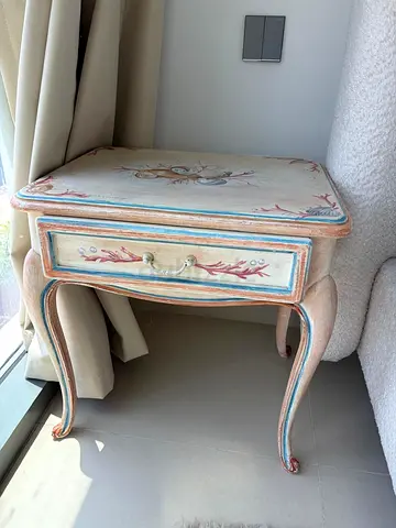 2 matching Hand-painted Vintage Style Side Table with Drawer from Italy