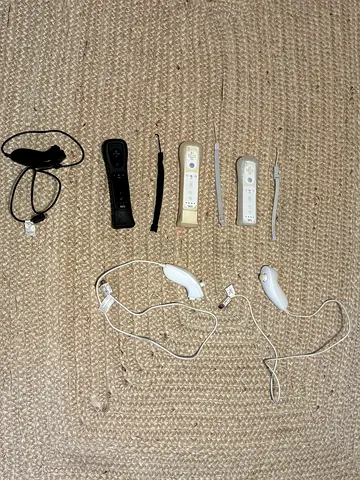 ORIGINAL wii remotes sold as bundle