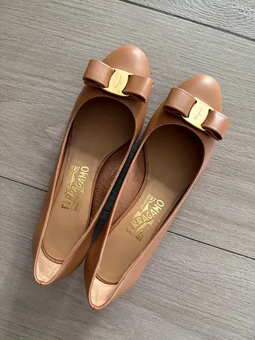 Ferragamo Varina Ballet Low Heel Shoes
