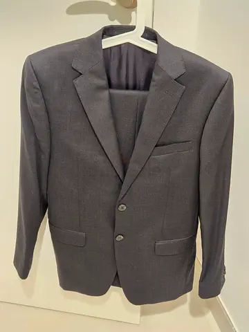 Men’s 100% Wool Suit – Size 48 – Jacket  Trousers