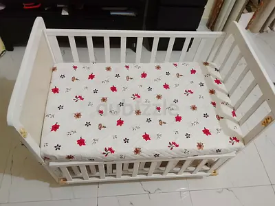 Baby crib