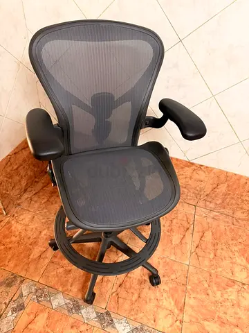 Version Remastered V2 Herman Miller Aeron Graphite Chair Size B Fully Adjustable Aeron Stool