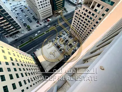 شقة 3 غرف وصالة للإيجار في الممزر التعاون مع غرفه خادمة و2 بلكونة و3 حمامات شهر مجاني وجيم ومسبح