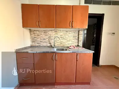 LUXURY AND SPACIOUS STUDIO IN FAMILY BALDING READY TO MOVE JUST 20K