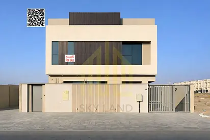 موقع مميز - طابقين و روف - مسبح خاص
