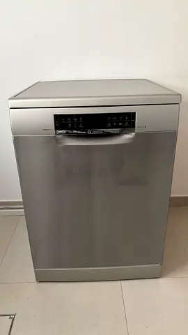 Bosch Series 6, silver,  freestanding dishwasher - excellent condition