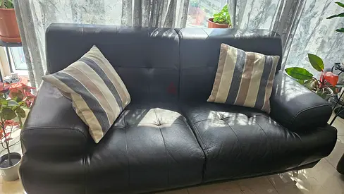 Black Faux Leather 3-Seater Sofa in Good Condition