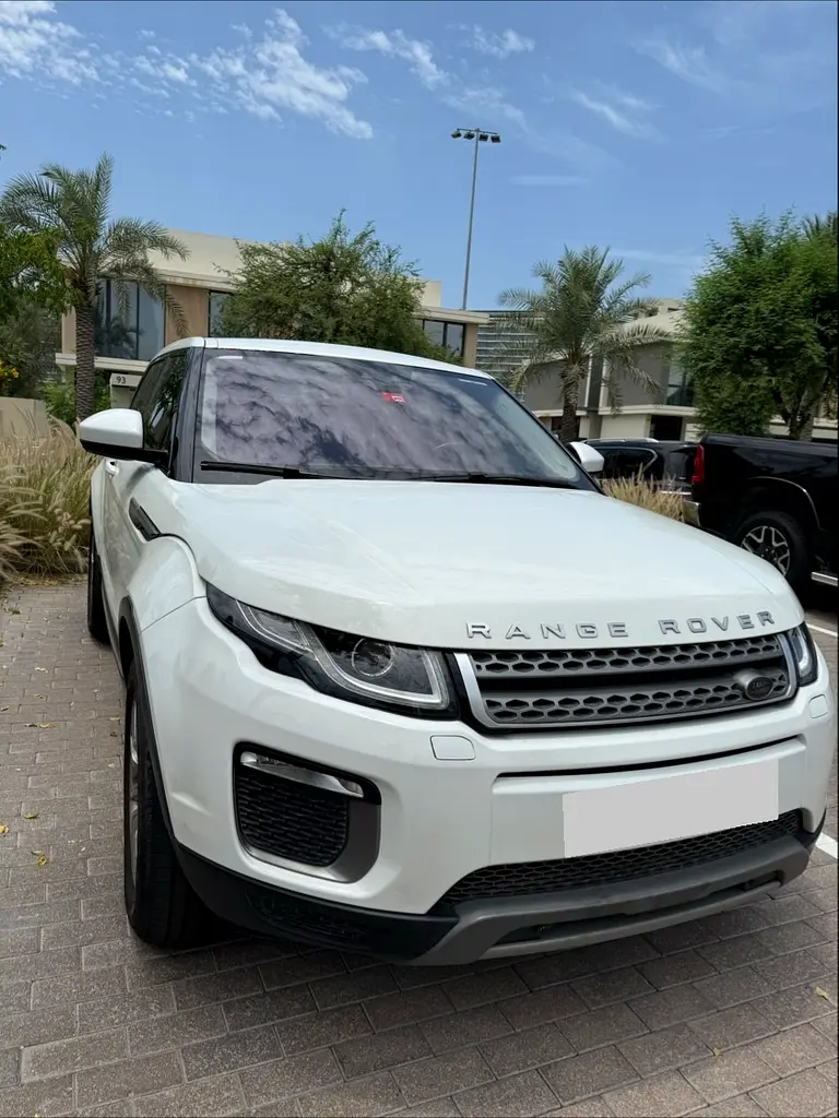 Land Rover Range Rover Evoque 2017 — photo 1 of 13