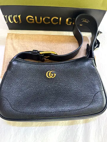 Authentic Black Gucci Small Shoulder Bag with Dust Bag (Pre-owned)