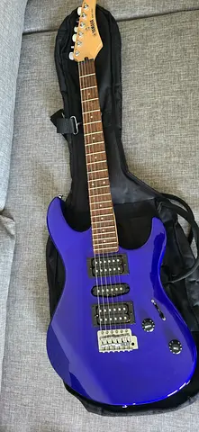 Blue Yamaha Electric Guitar, ERG 121C, nearly new condition