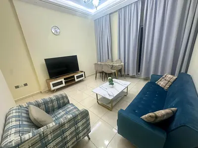 Furnished one-bedroom apartment (divided into two bedrooms) for annual rent in Orient Towers (panoramic creek view), close to amenities and with easy