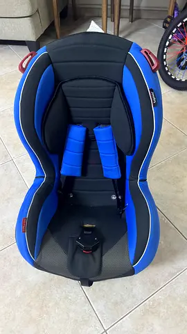Junior brand blue childv car seat - good condition