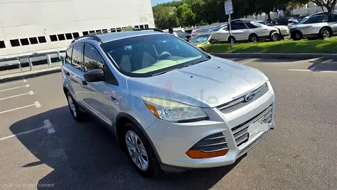 Ford Escape 2013 SUV l Excellent Condition l Clean inside  Out
